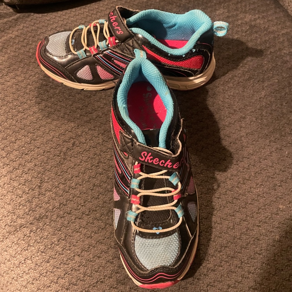 Little girls sneakers